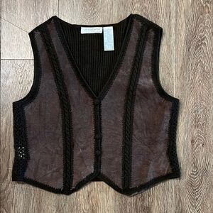 Liz Claiborne Brown knit and suede vest